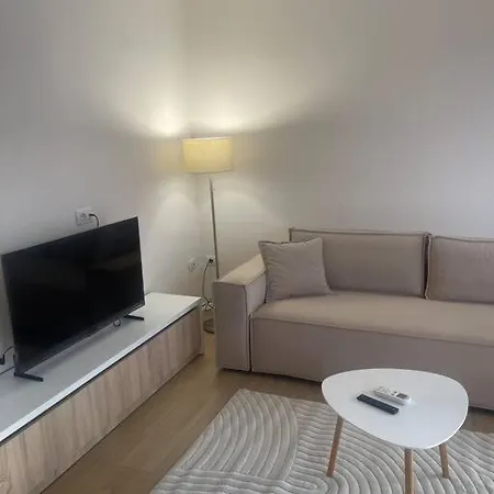 Center * Tirana